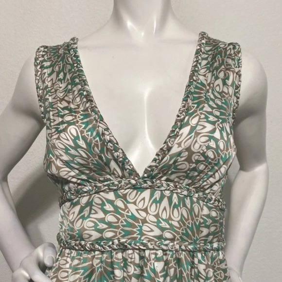 BCBGeneration "NEW" Women's Agean Blue Low V-Neck Satin Dress Size 12 - Picture 2 of 8